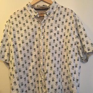 Freenature White Short Sleeve Button Up Shirt XL